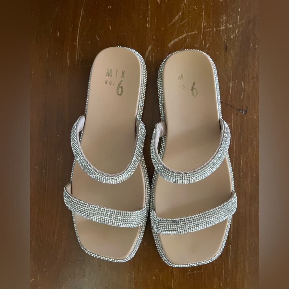Mix No. 6 Women's Glittering Rhinestone Silver Sandals